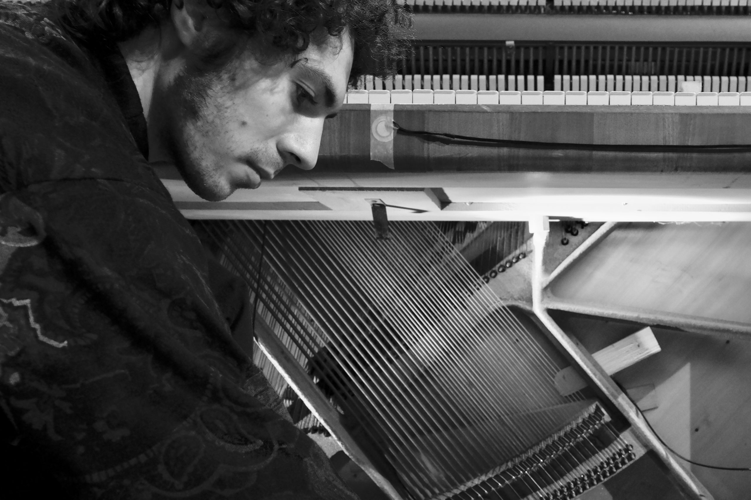 Poetry and Prepared piano improvisations @ Perdu Poetry and Prepared piano improvisations @ Perdu
